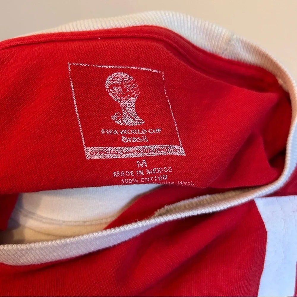 Soccer Jersey FIFA 2014 Brasil Official World Cup England Futbal Men's M Red - Picture 6 of 6